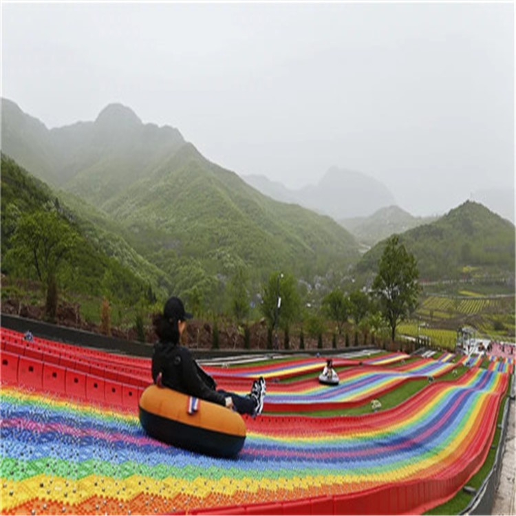 龙岩彩色滑草